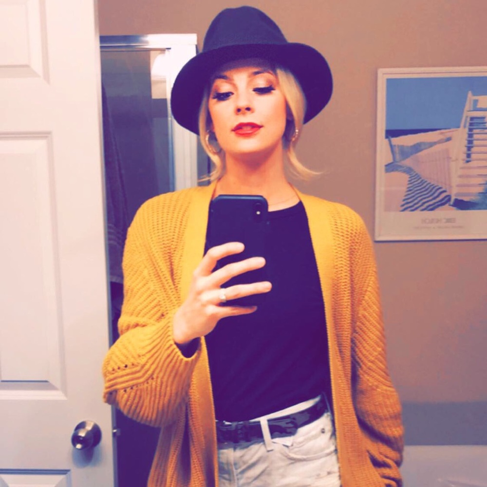 Meet your Posher, Katelyn